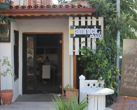 Hotell Spring Konyaalti